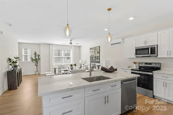 $320,000 | 1108 Wonder Way, Charlotte, NC 28208