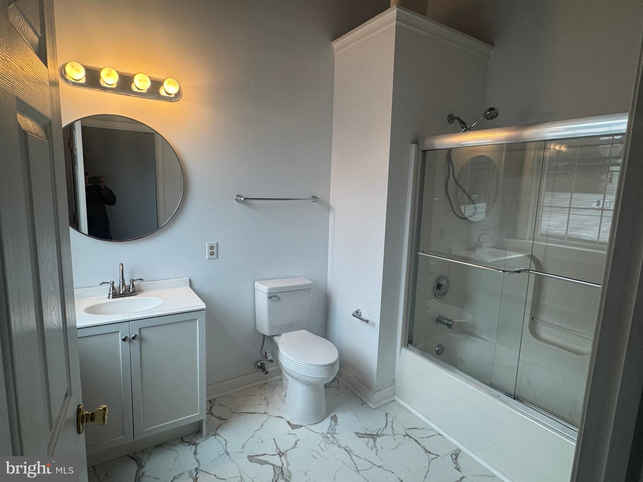 502 Keystone Alley, Unit 2 West Chester, PA 19382 - Photo 13 of 21 Primary bathroom