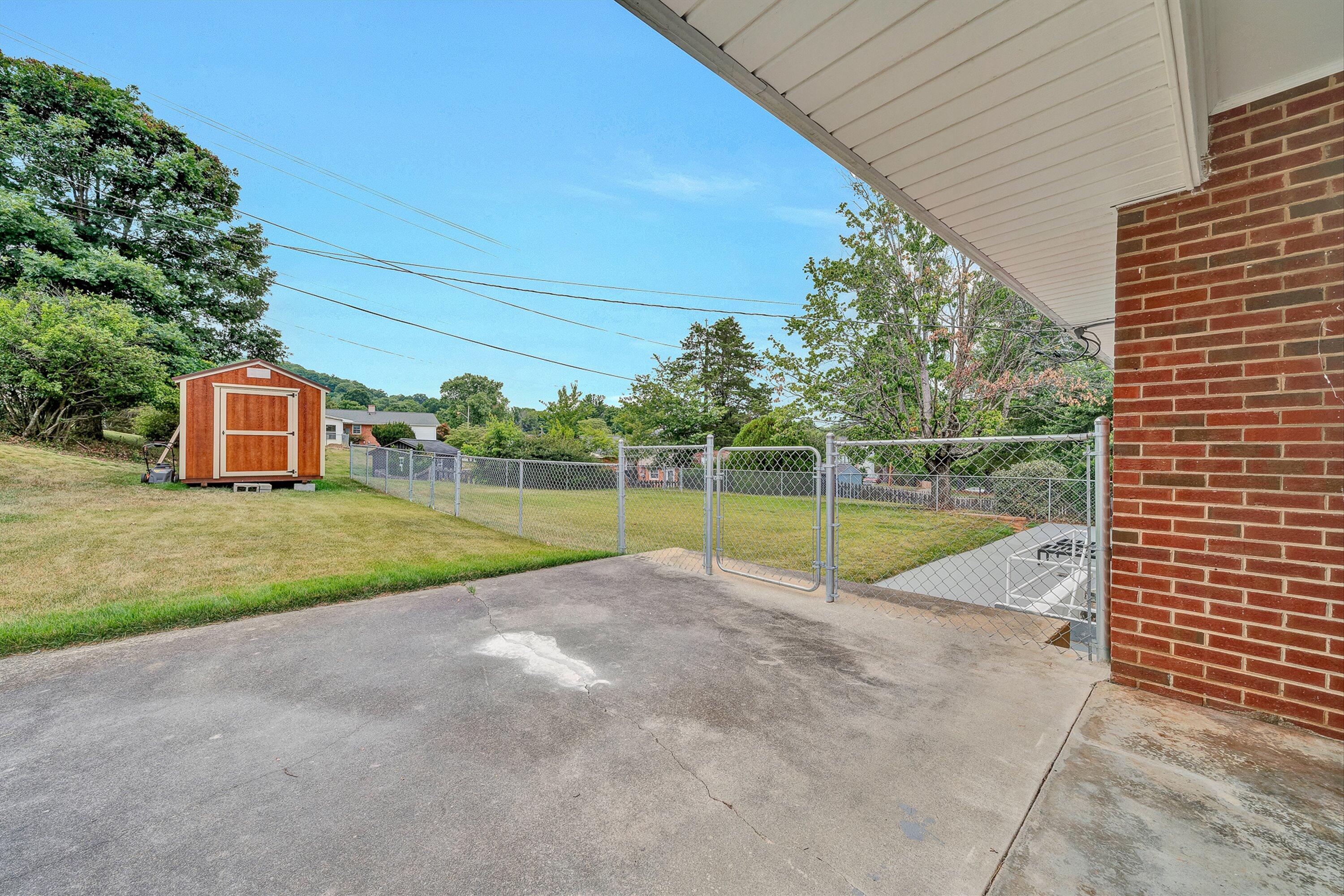 3109 Longhorn Road Roanoke, VA 24018 - Photo 41 of 62 40-VM-02793