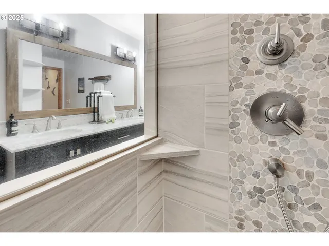 $919,000 | 17704 Rogue Lane, Sunriver, OR 97707