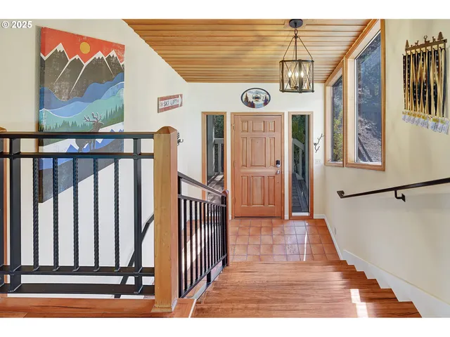 $919,000 | 17704 Rogue Lane, Sunriver, OR 97707