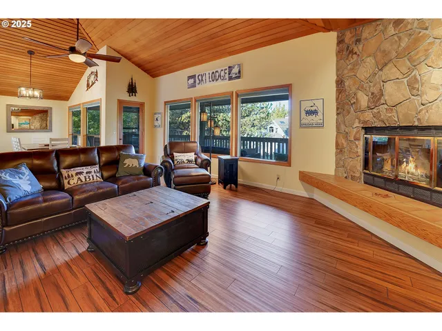 $919,000 | 17704 Rogue Lane, Sunriver, OR 97707