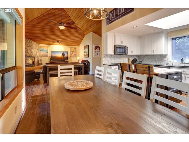 $919,000 | 17704 Rogue Lane, Sunriver, OR 97707