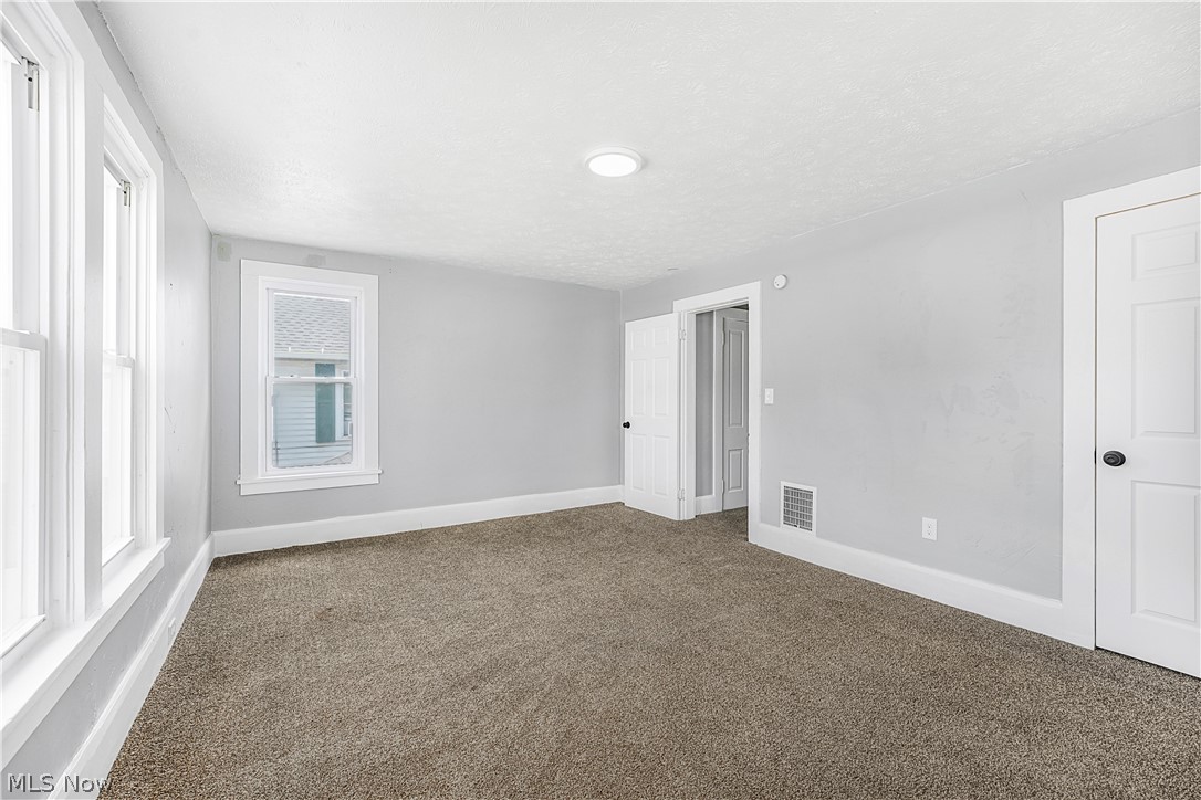 885 Wales Road Northeast Massillon, OH 44646 - Photo 13 of 34