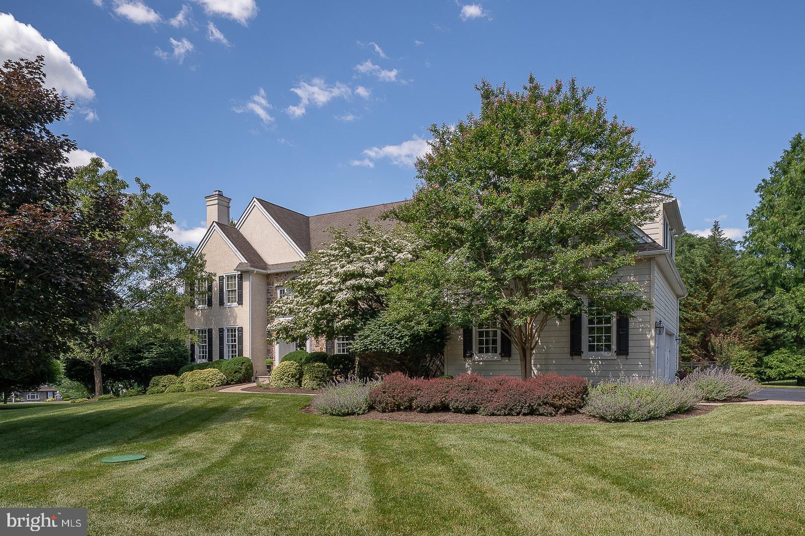 121 Springtree Road Newtown Square, PA 19073 - Photo 2 of 56