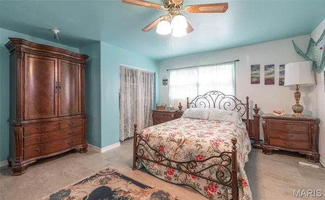 $785,000 | 15460 North Highway 68, St. James, MO 65559