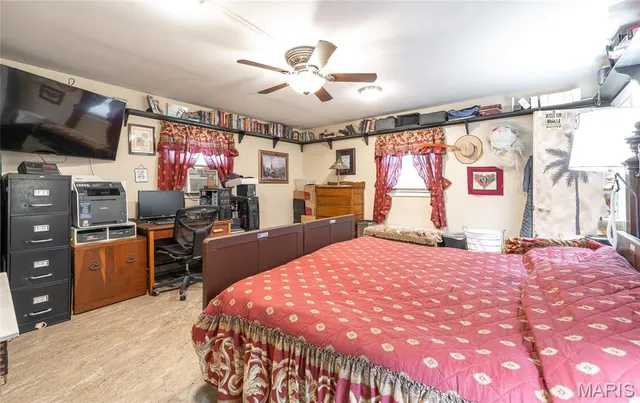 $785,000 | 15460 North Highway 68, St. James, MO 65559