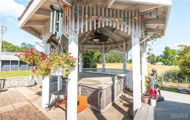 $785,000 | 15460 North Highway 68, St. James, MO 65559