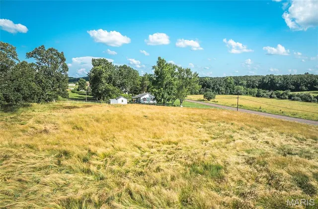 $785,000 | 15460 North Highway 68, St. James, MO 65559