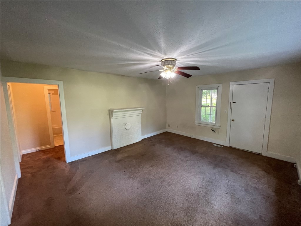 218 Friendship Road Seneca, SC 29678 - Photo 14 of 34 Gallery Image 14