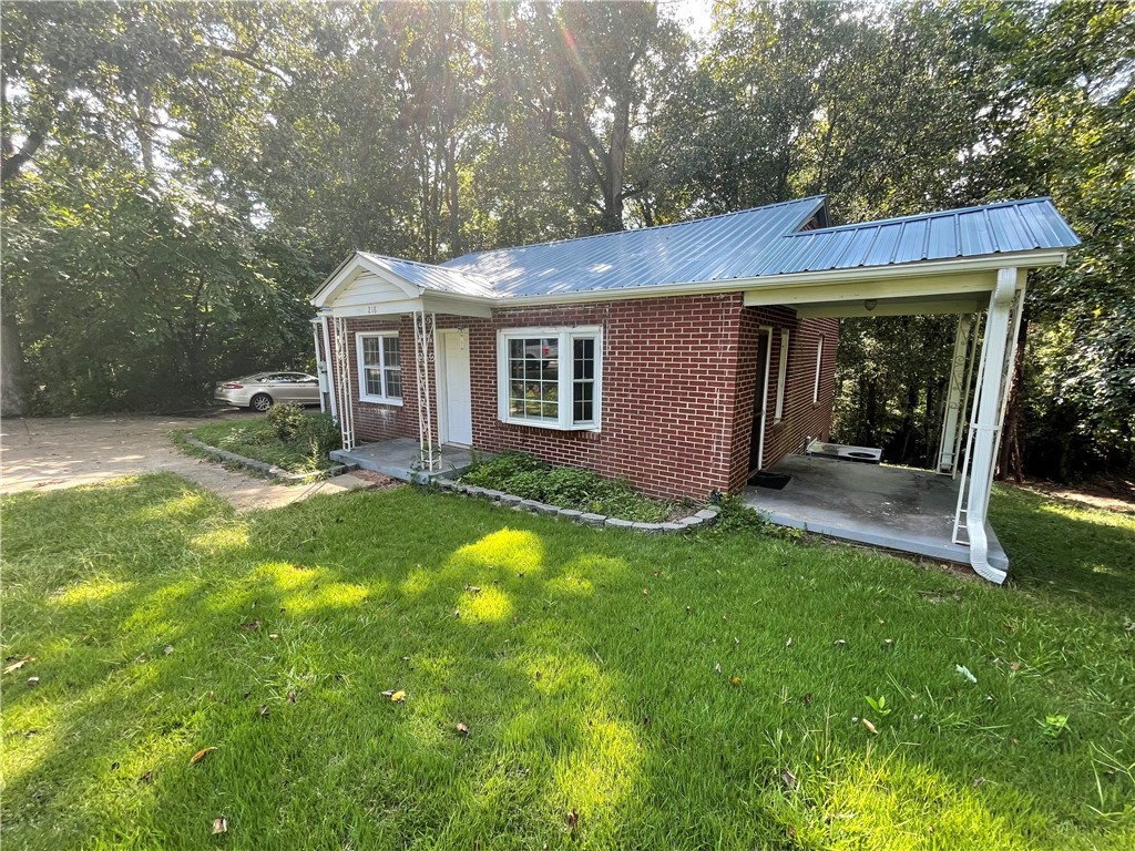 218 Friendship Road Seneca, SC 29678 - Photo 26 of 34 Gallery Image 26