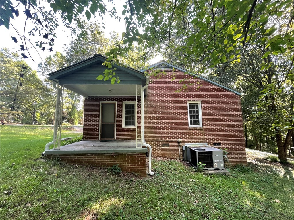 218 Friendship Road Seneca, SC 29678 - Photo 28 of 34 Gallery Image 28