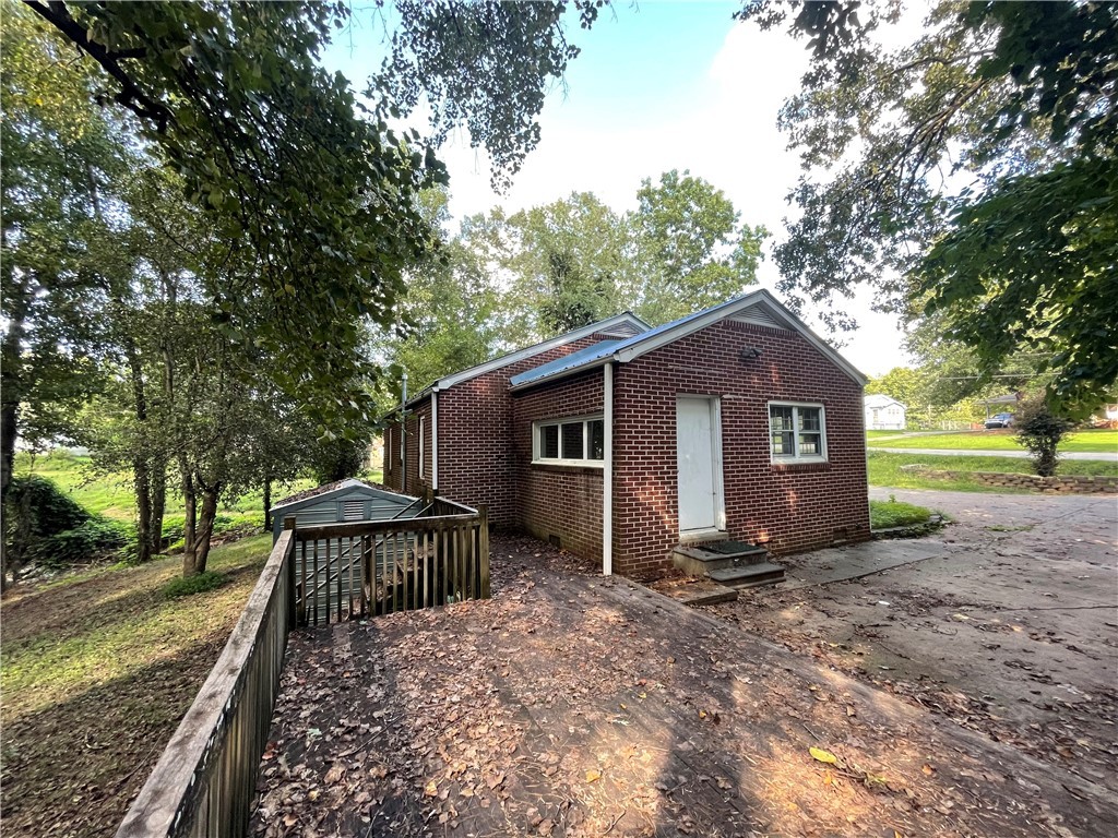 218 Friendship Road Seneca, SC 29678 - Photo 32 of 34 Gallery Image 32