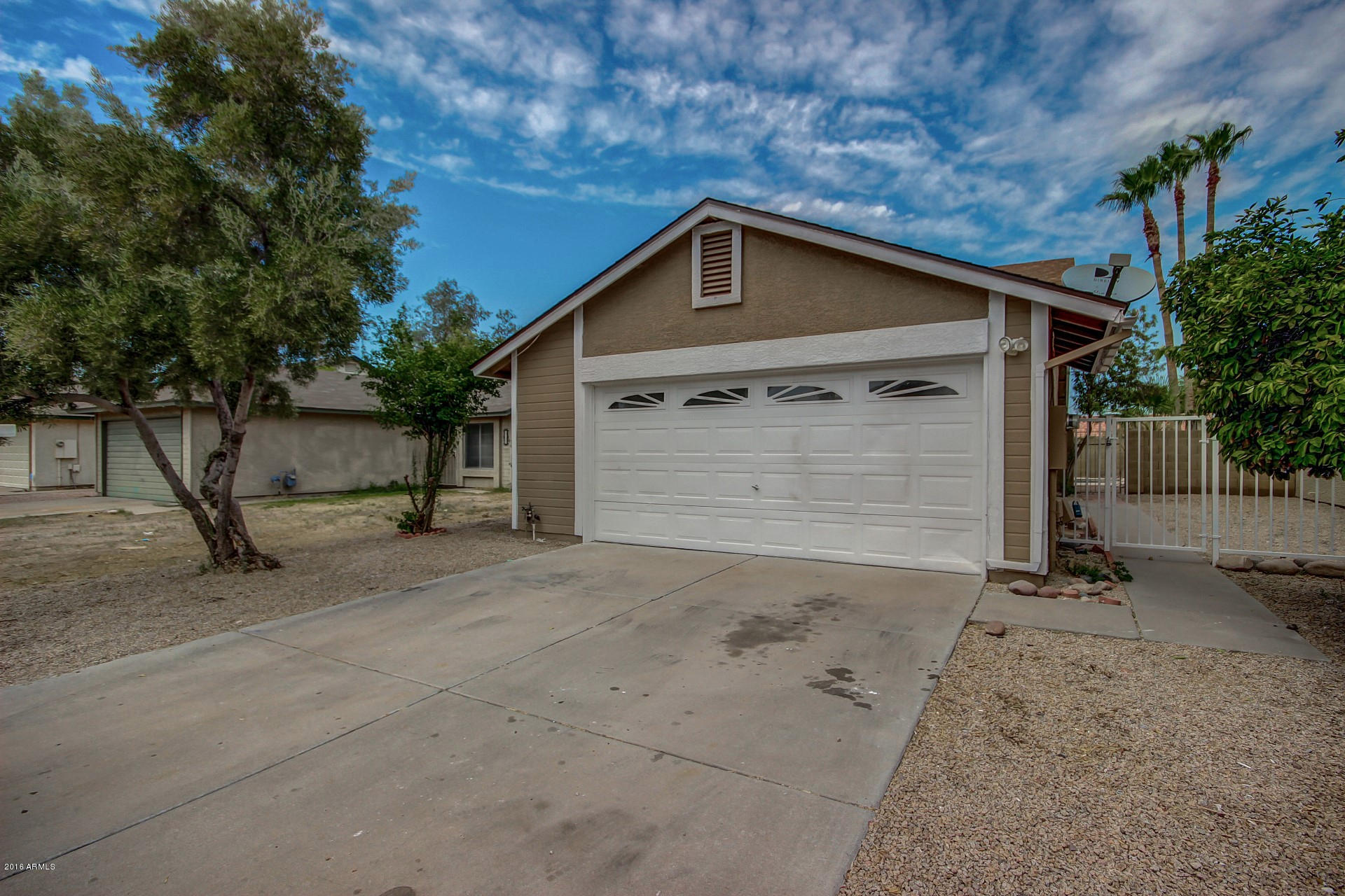 1726 East Darrel Road Phoenix, AZ 85042 - Photo 1 of 16 Darrel (1)