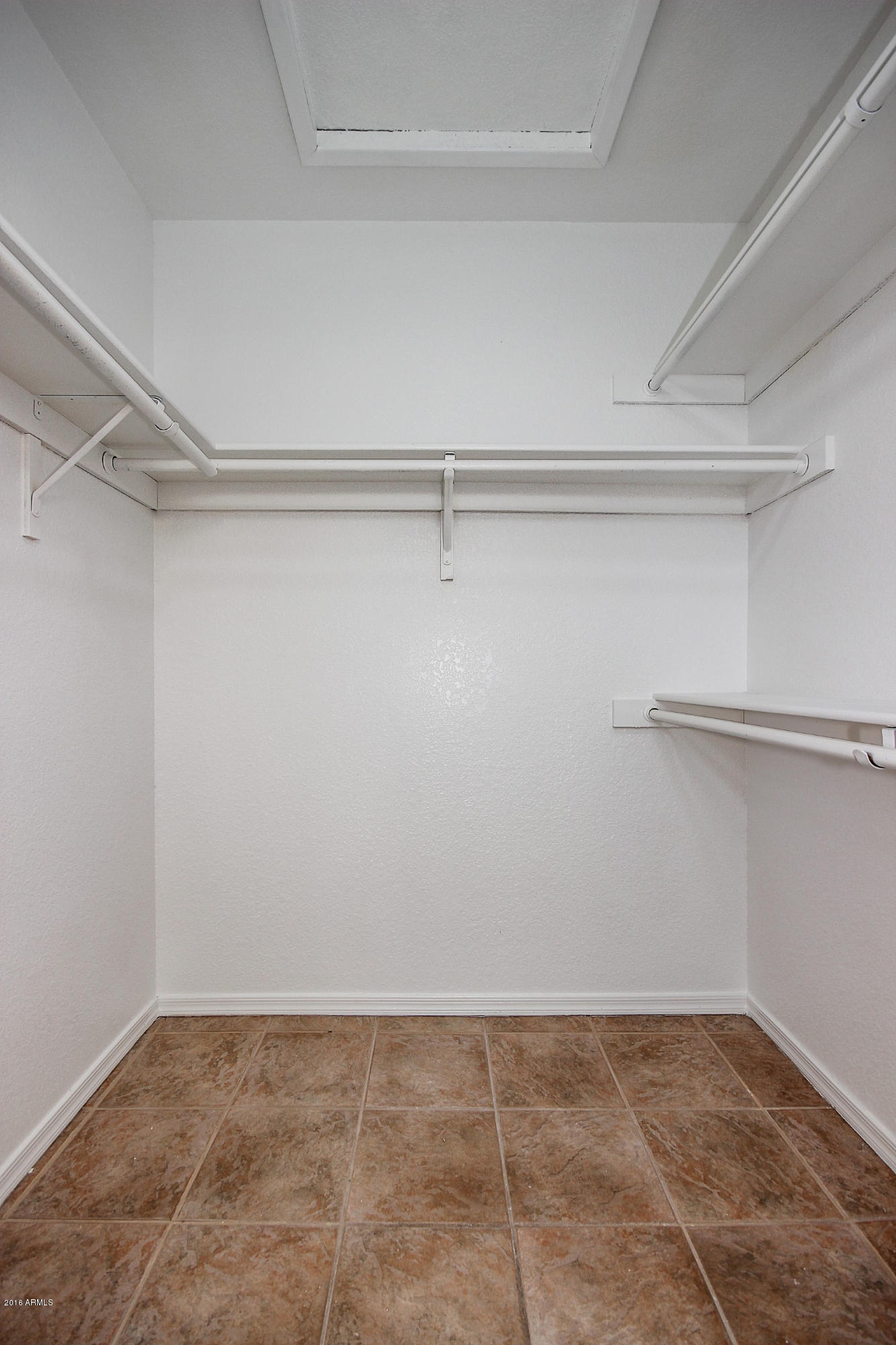 1726 East Darrel Road Phoenix, AZ 85042 - Photo 13 of 16 Darrel (21)