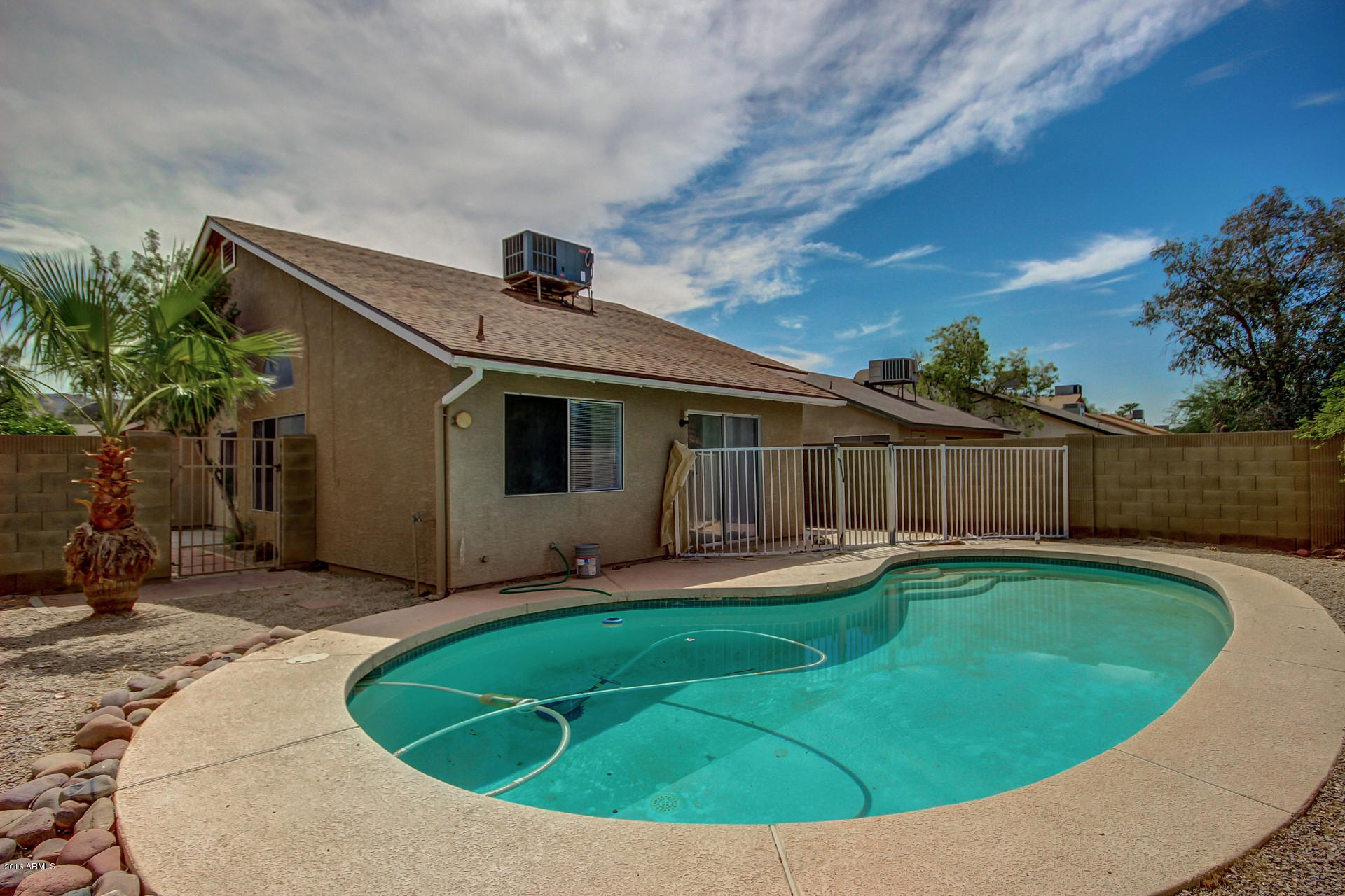 1726 East Darrel Road Phoenix, AZ 85042 - Photo 15 of 16 Darrel (23)
