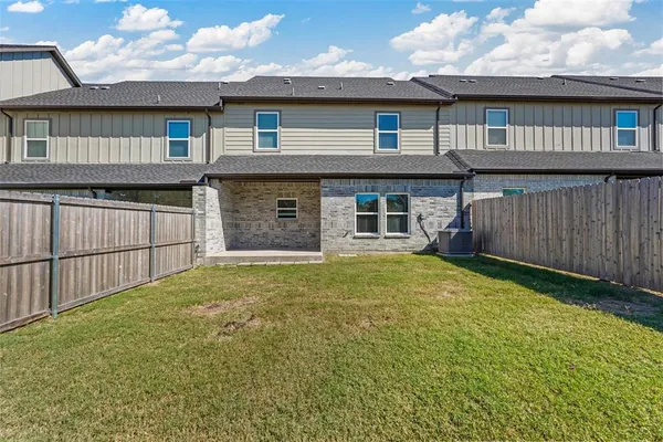 $2,350 | 1016 Debby Court, Wylie, TX 75098