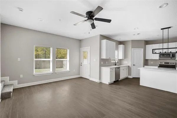 $2,350 | 1016 Debby Court, Wylie, TX 75098