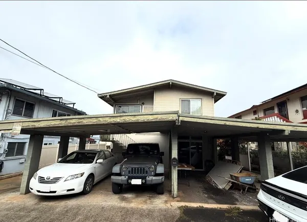 a car parked in front of a building