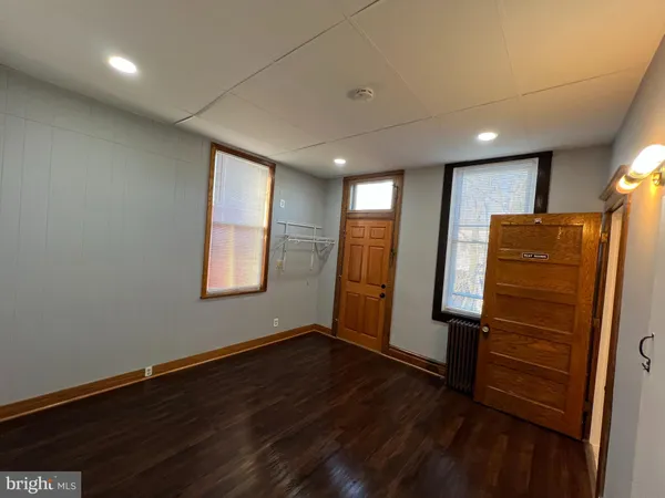 $800 | 133 Virginia Avenue, Unit 1, Cumberland, MD 21502