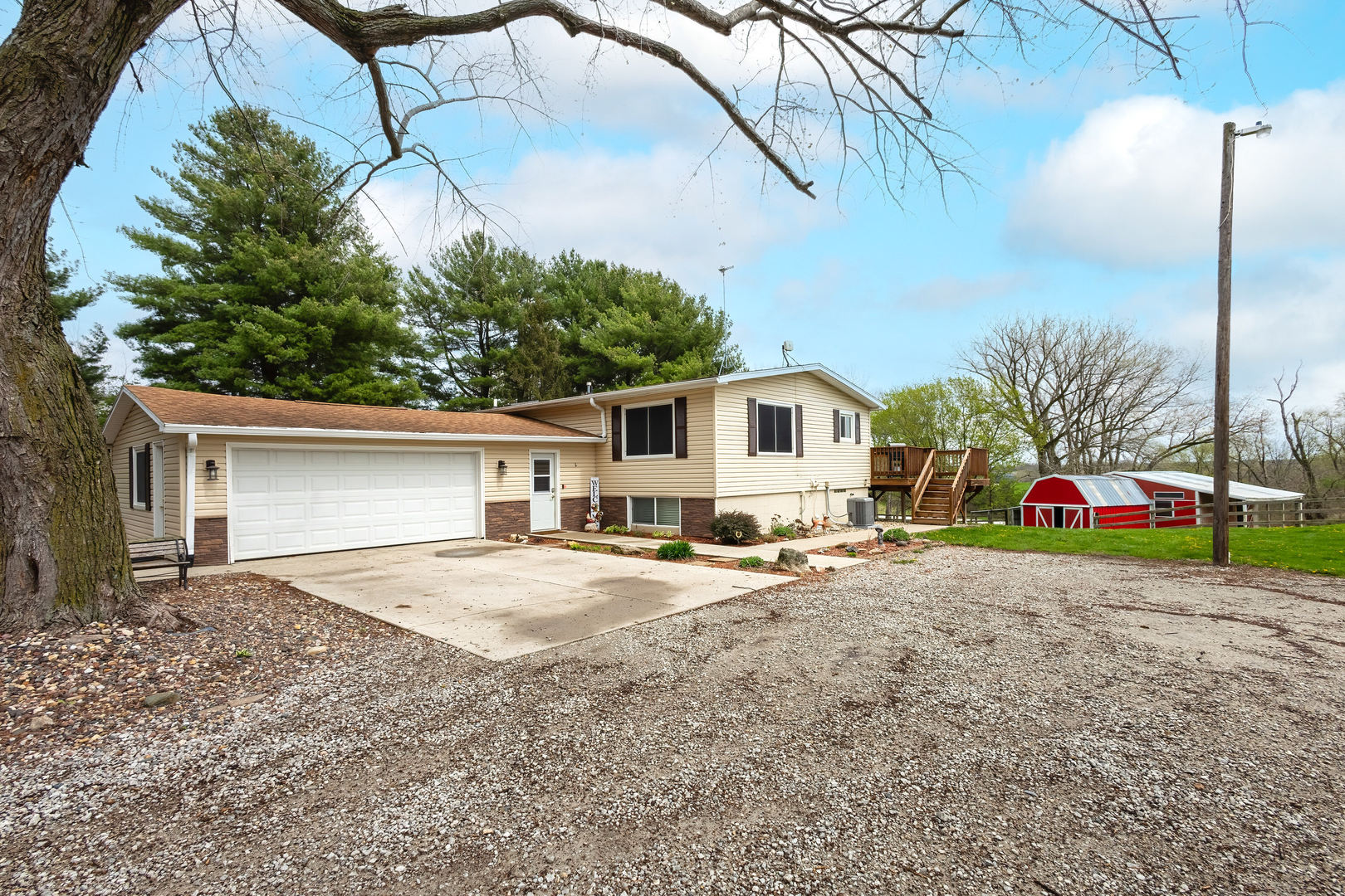 1487 McCloud Road Aledo, IL 61231 - Photo 2 of 57
