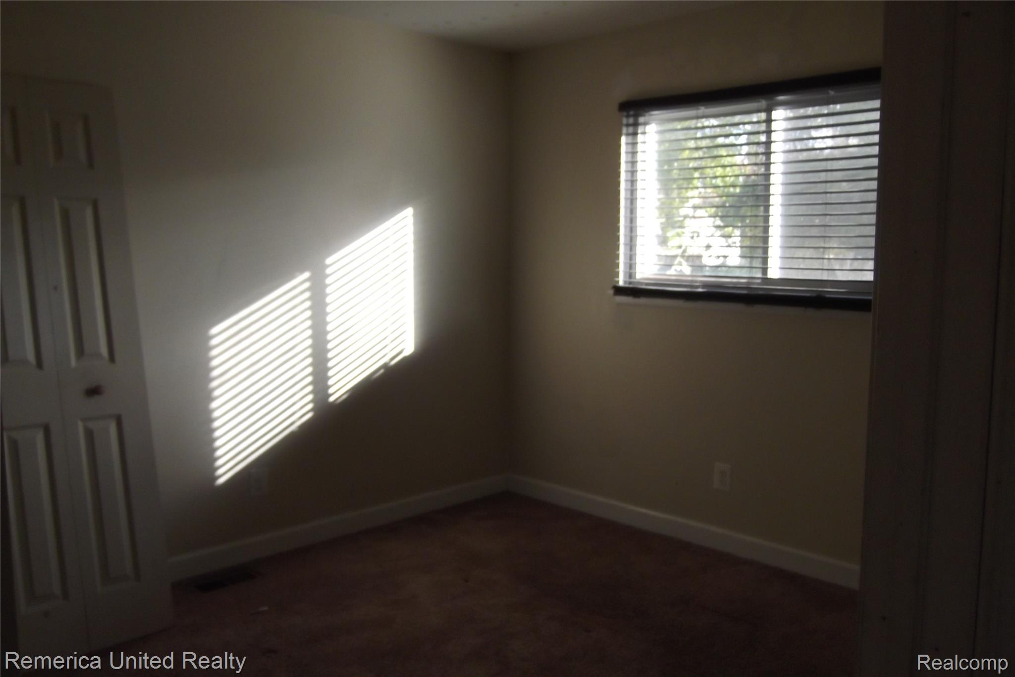29221 Barrington Street Inkster, MI 48141 - Photo 9 of 13 PRIMARY BEDROOM