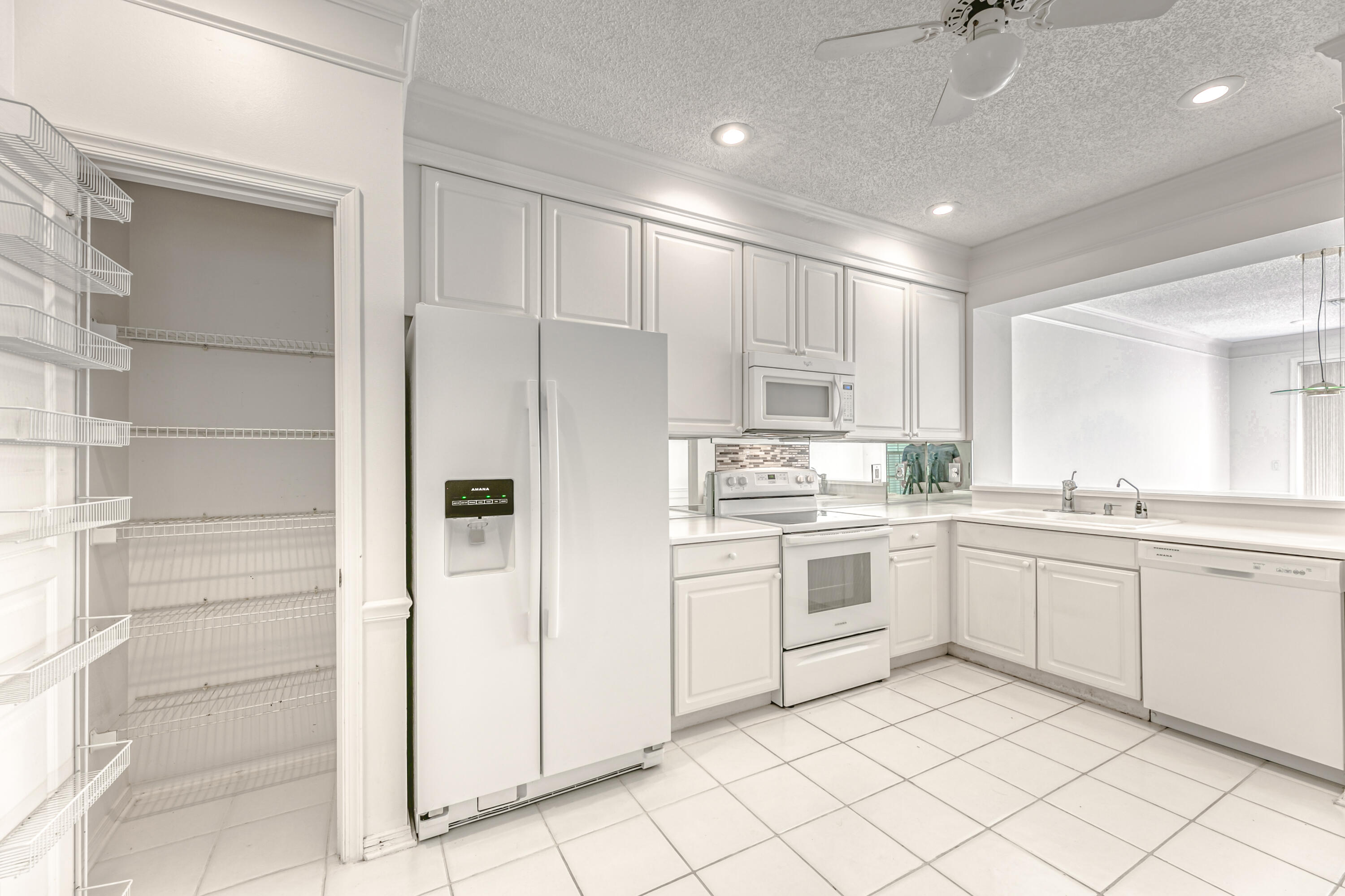 5409 Grand Park Place Boca Raton, FL 33431 - Photo 24 of 53 Spacious Kitchen