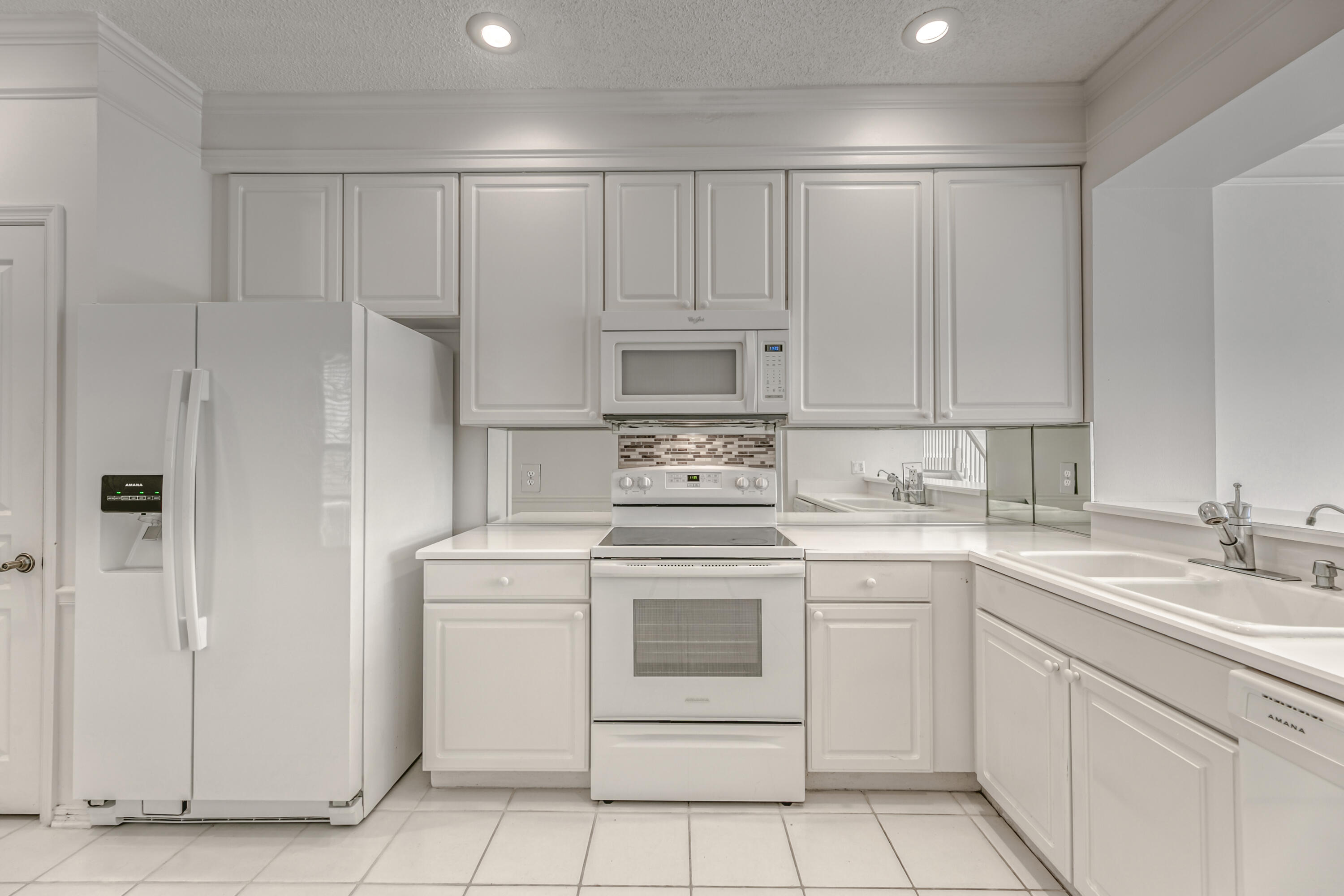 5409 Grand Park Place Boca Raton, FL 33431 - Photo 27 of 53 Kitchen