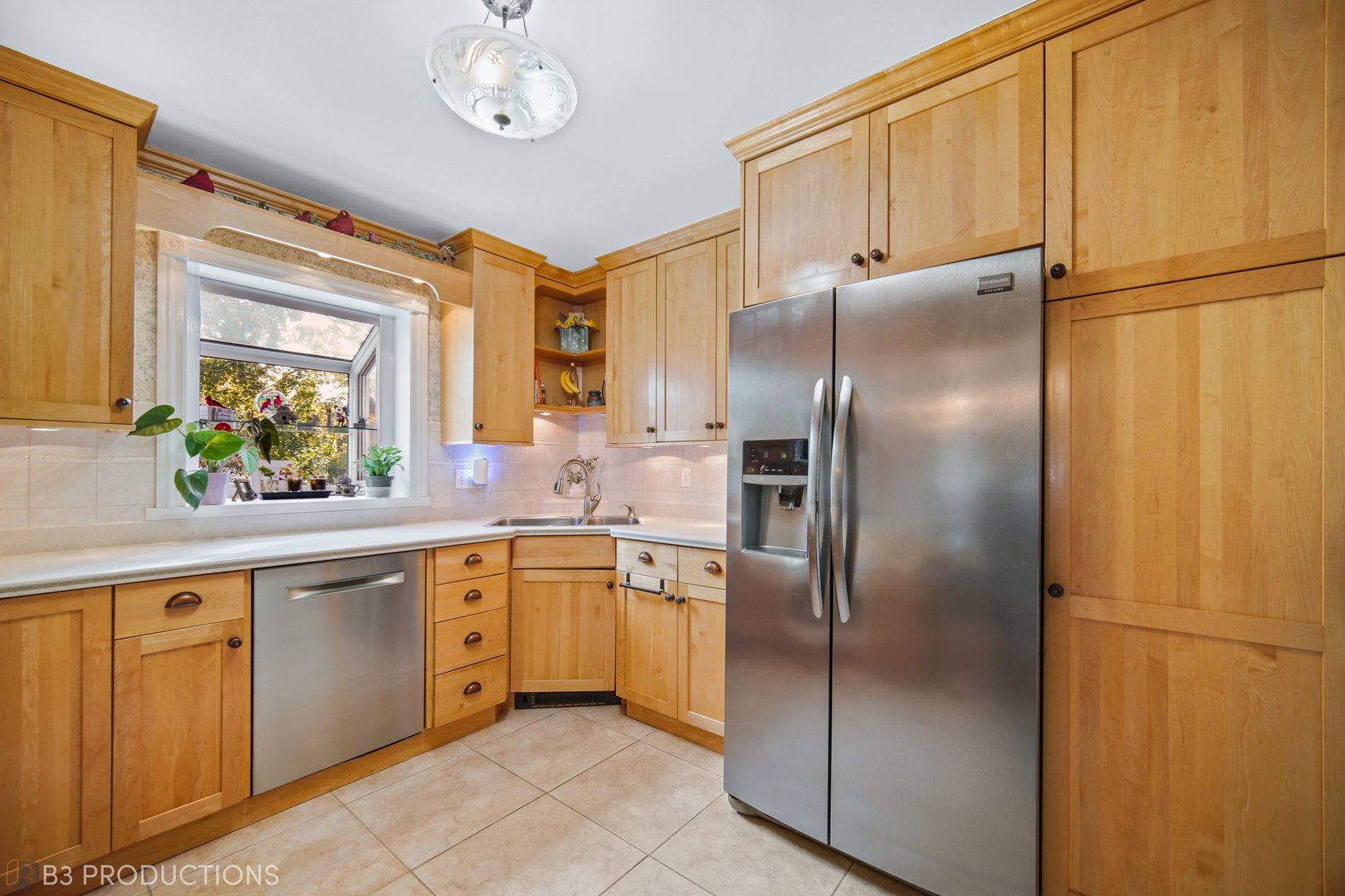 248 North Rohlwing Road Palatine, IL 60074 - Photo 6 of 22 Gallery Image 6