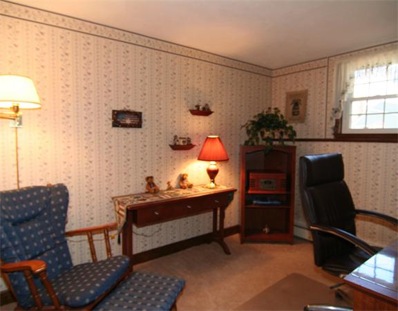 4 Randall Road Reading, MA 01867 - Photo 15 of 22 Gallery Image 15