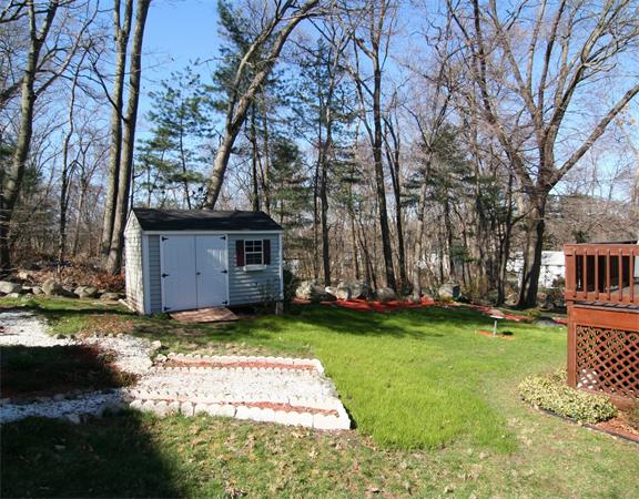 4 Randall Road Reading, MA 01867 - Photo 17 of 22 Gallery Image 17
