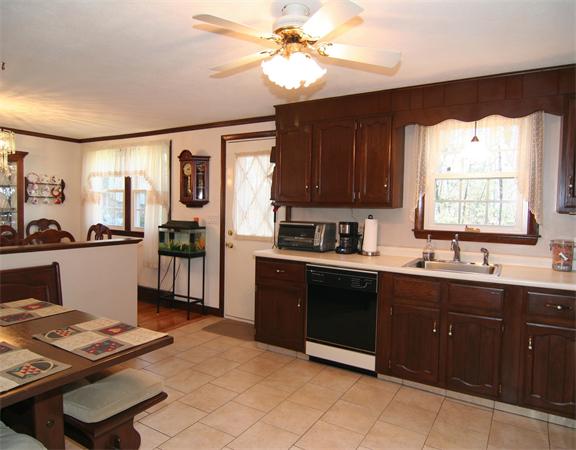 4 Randall Road Reading, MA 01867 - Photo 7 of 22 Gallery Image 7