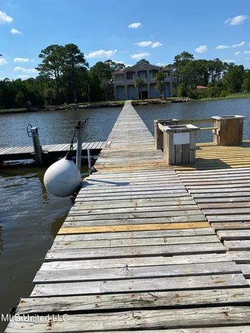 $1,075,000 | 15105 Hummingbird Lane, Biloxi, MS 39532