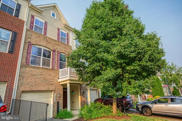 $410,000 | 3030 Chinkapin Oak Lane, Woodbridge, VA 22191