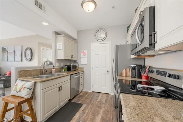 $189,000 | 3550 Bay Sands Drive, Unit 3079, Laughlin, NV 89029