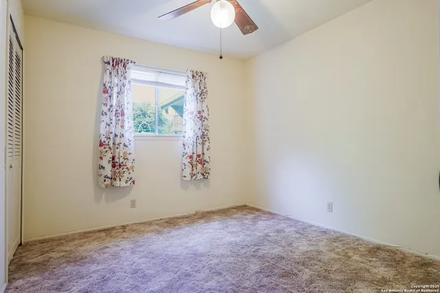 $365,000 | 117 Twinleaf Lane, Castle Hills, TX 78213