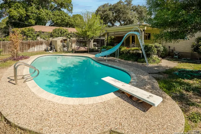 $365,000 | 117 Twinleaf Lane, Castle Hills, TX 78213