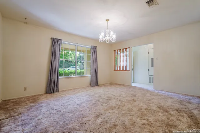 $365,000 | 117 Twinleaf Lane, Castle Hills, TX 78213