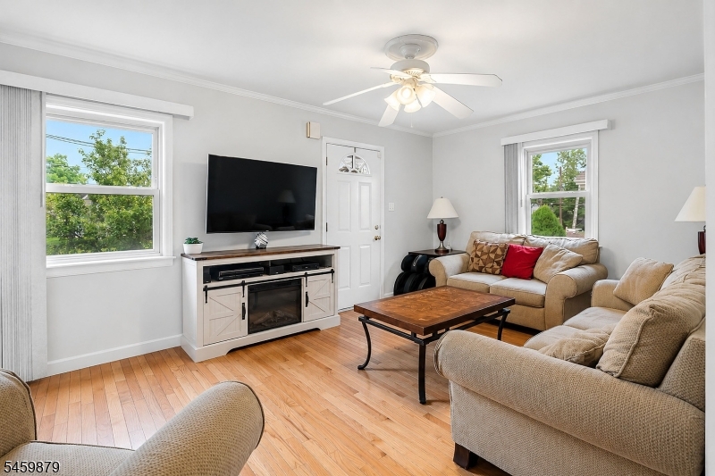 1601 Raritan Road Clark, NJ 07066 - Photo 6 of 21 Gallery Image 6