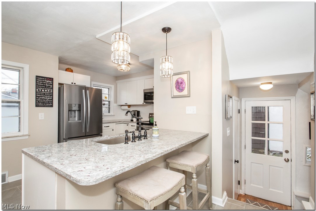 3794 Bushnell Road Cleveland, OH 44118 - Photo 9 of 35 Gallery Image 9