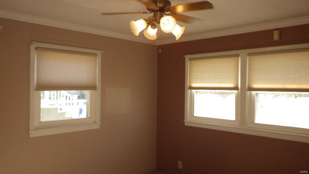 435 Sylvan Springs Road St. Louis, MO 63125 - Photo 6 of 23