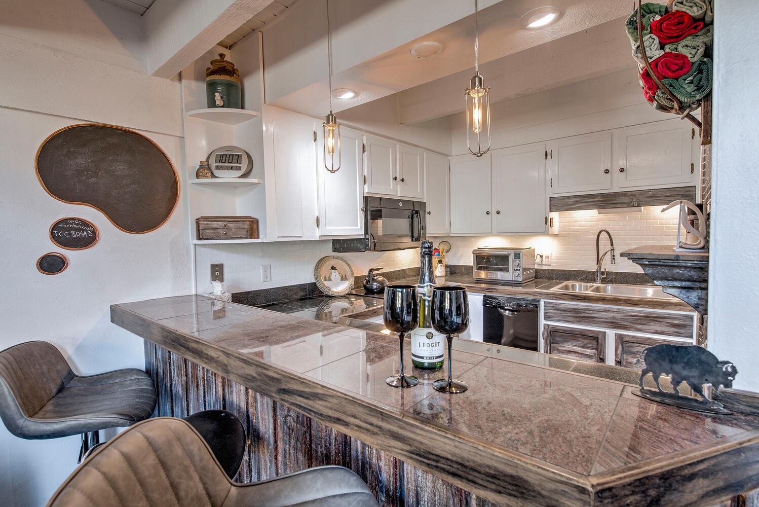78 Guller Road, Unit 201 Frisco, CO 80443 - Photo 11 of 33 Surprising amount of counter space