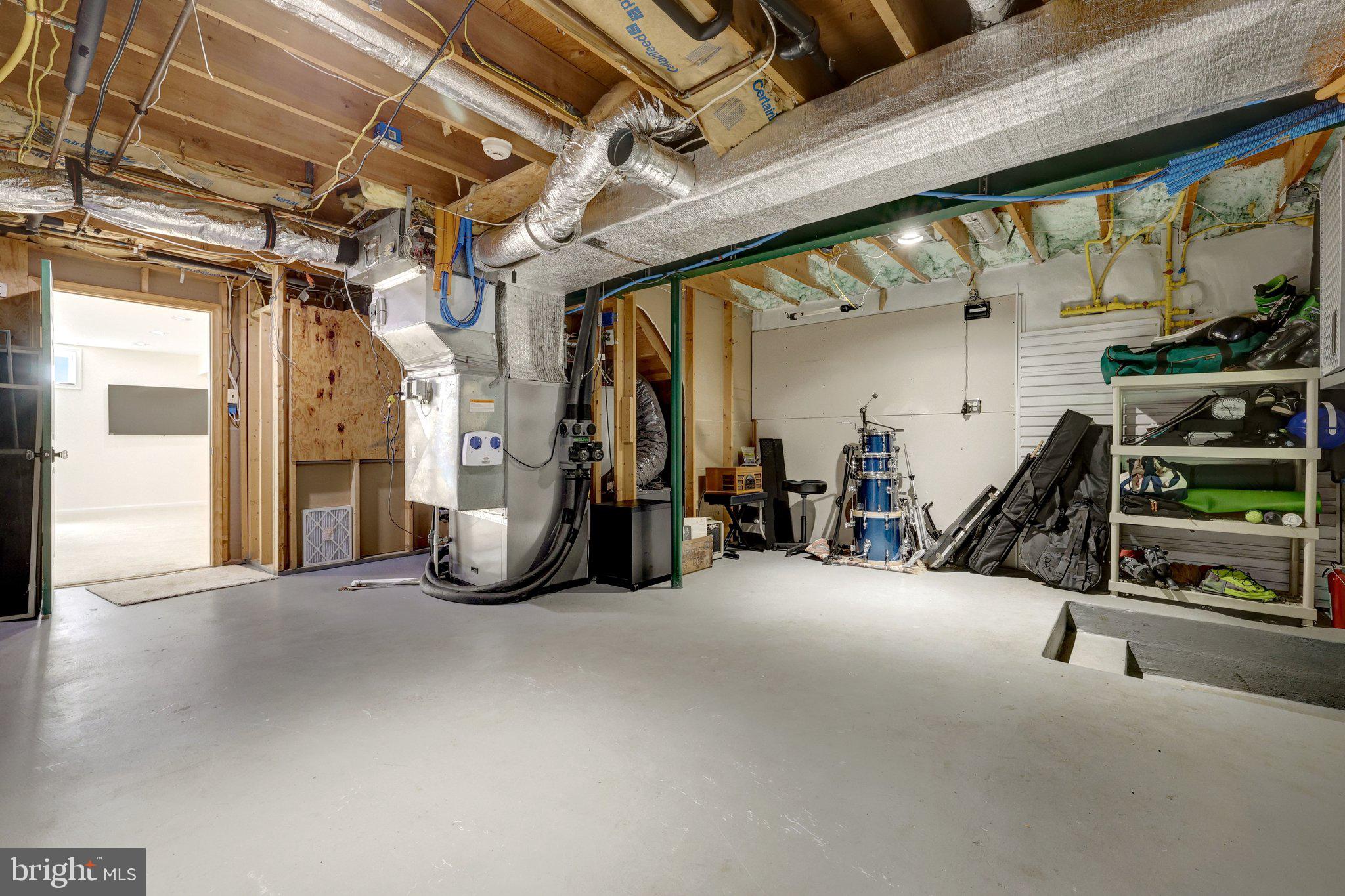 10910 Wilder Point Lane Reston, VA 20191 - Photo 42 of 54 Gallery Image 42