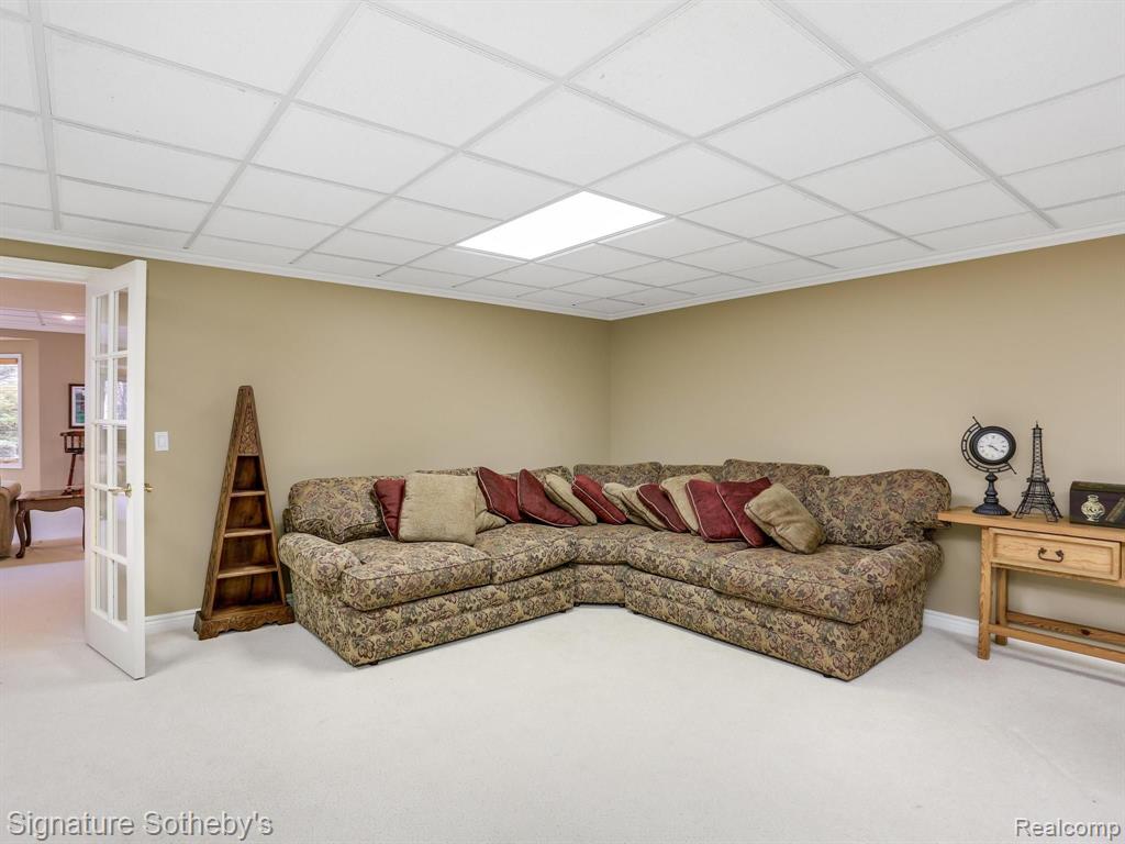 2828 South Addison Circle Rochester, MI 48306 - Photo 39 of 48