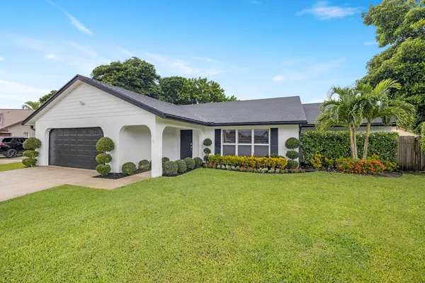 $725,000 | 1145 Hickory Trail, Wellington, FL 33414