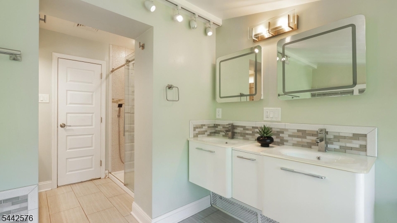 1399 Birch Hill Road Mountainside, NJ 07092 - Photo 28 of 42