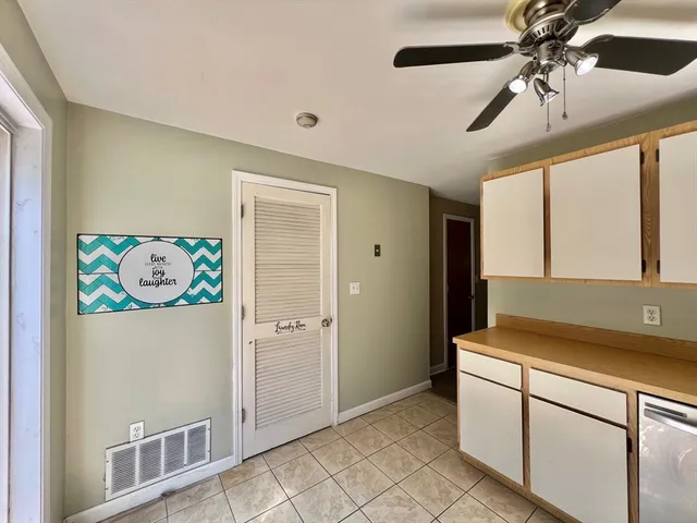 $2,800 | 64 Kennedy Drive, Unit 64, Chelmsford, MA 01863