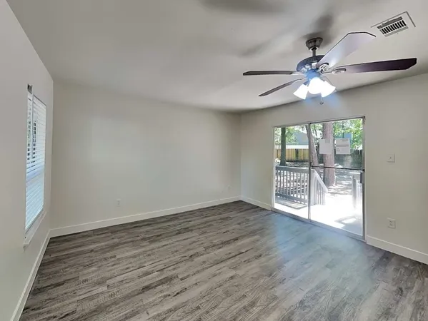 $1,845 | 6 Canyon Oak Place, The Woodlands, TX 77380