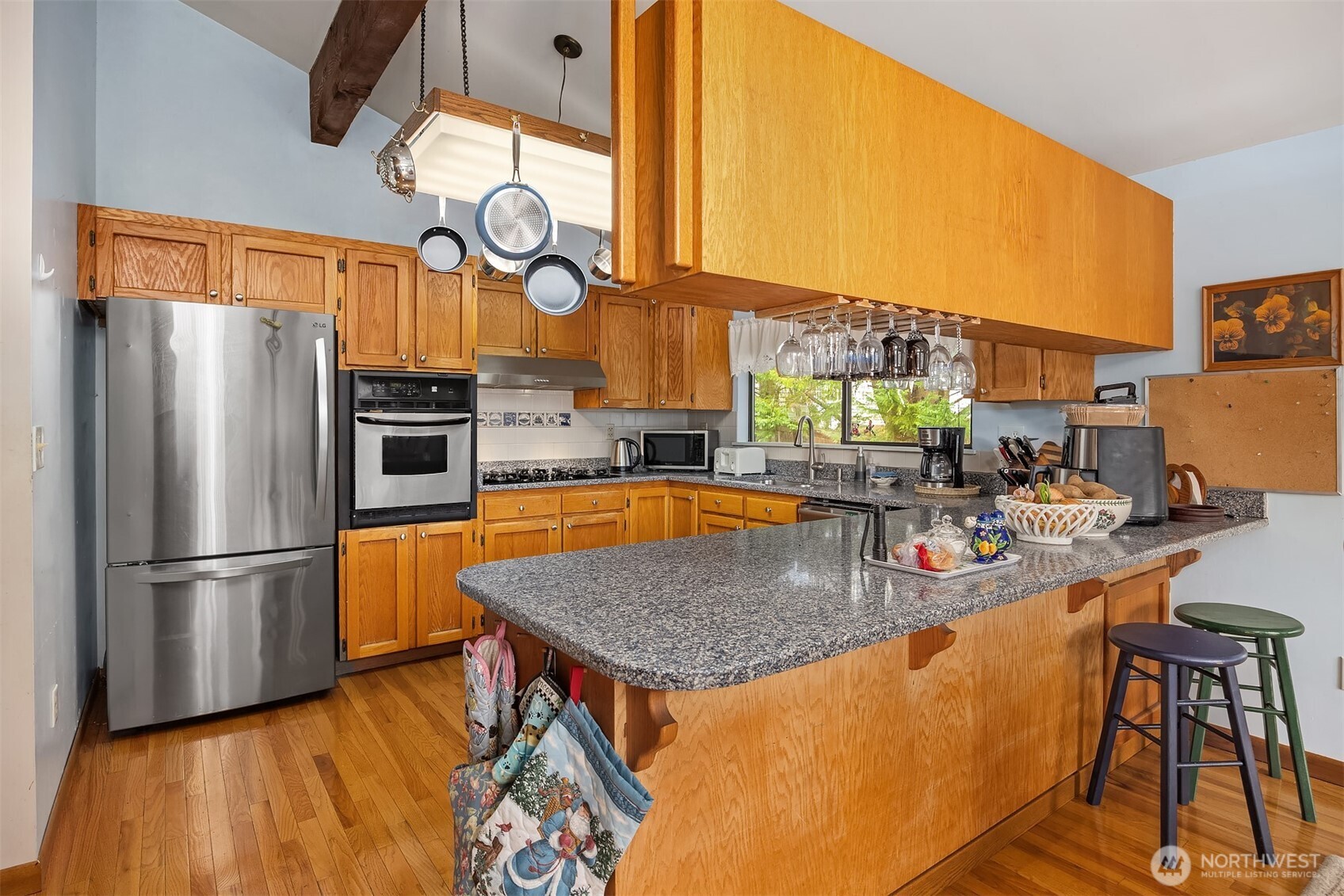 18654 Northeast 55th Street Redmond, WA 98052 - Photo 16 of 23