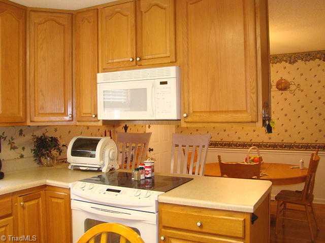 3159 Earnhardt Road Sophia, NC 27350 - Photo 7 of 16 Kitchen.
